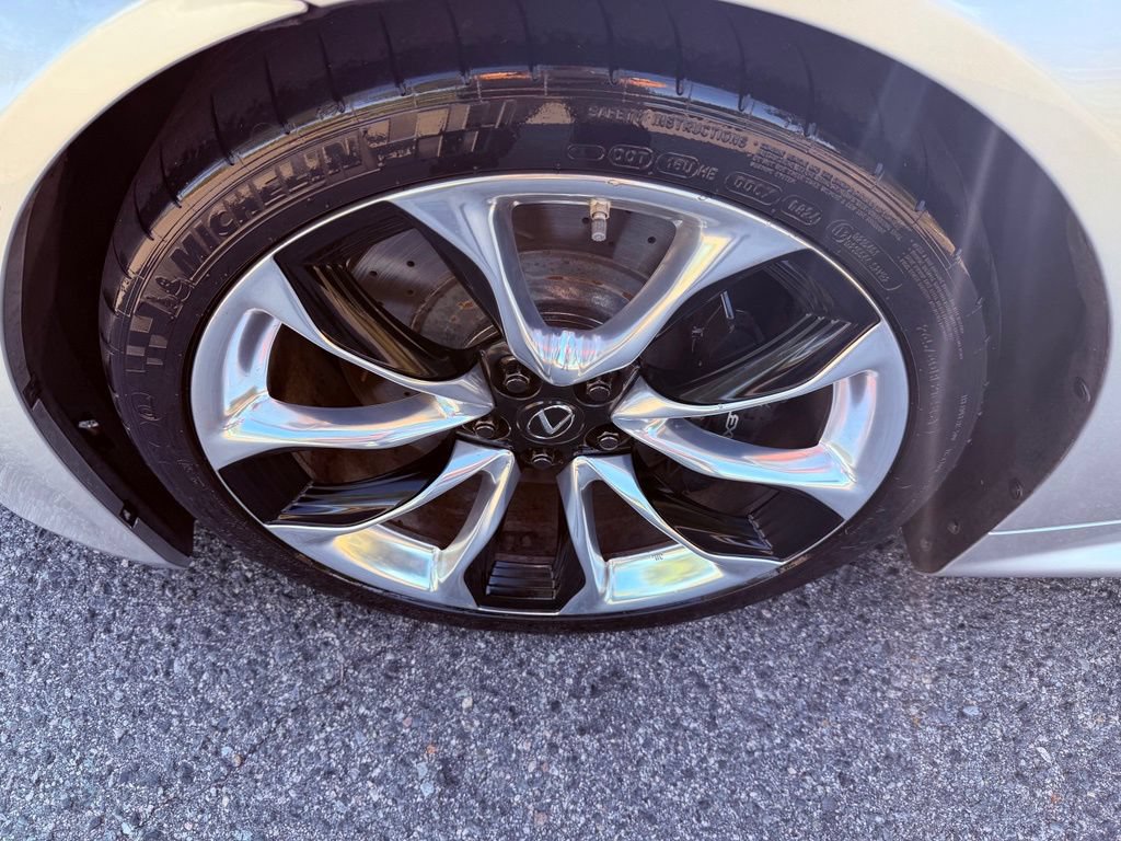 Used 2018 Lexus LC 500 Coupe w/ Performance Package RWD image 15