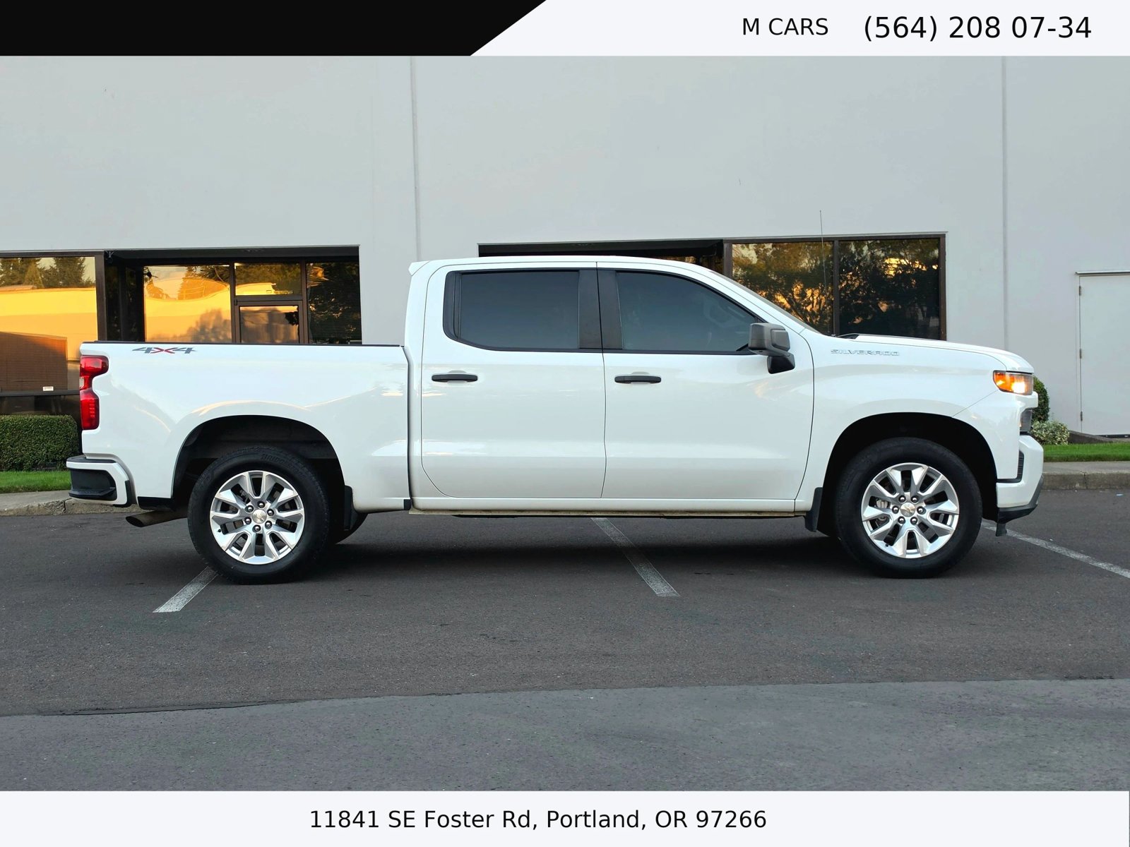 Used 2022 Chevrolet Silverado 1500 Custom w/ Safety Confidence Package AWD/4WD image 5