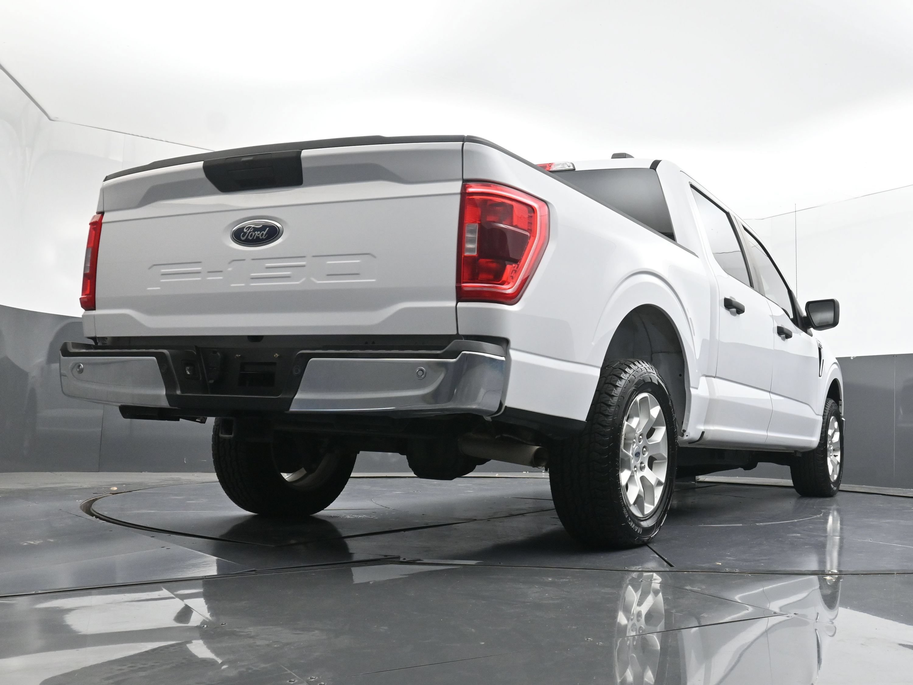 Used 2021 Ford F150 XLT RWD image 30