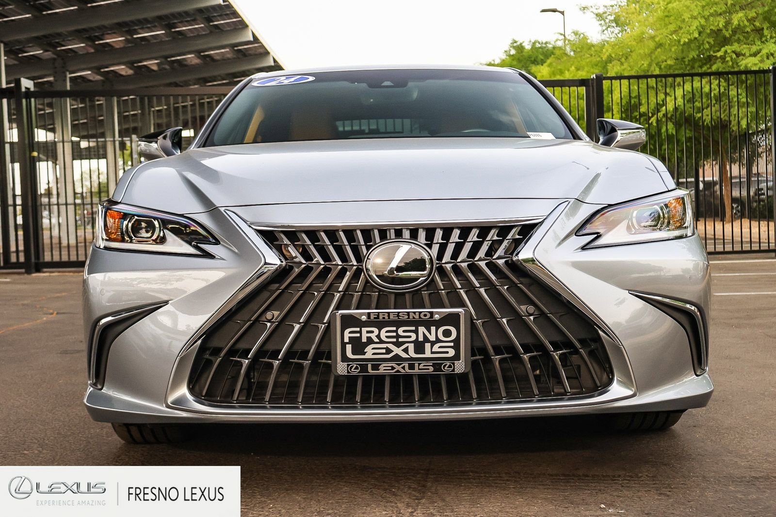 Certified 2024 Lexus ES 300h w/ Premium Package image 2