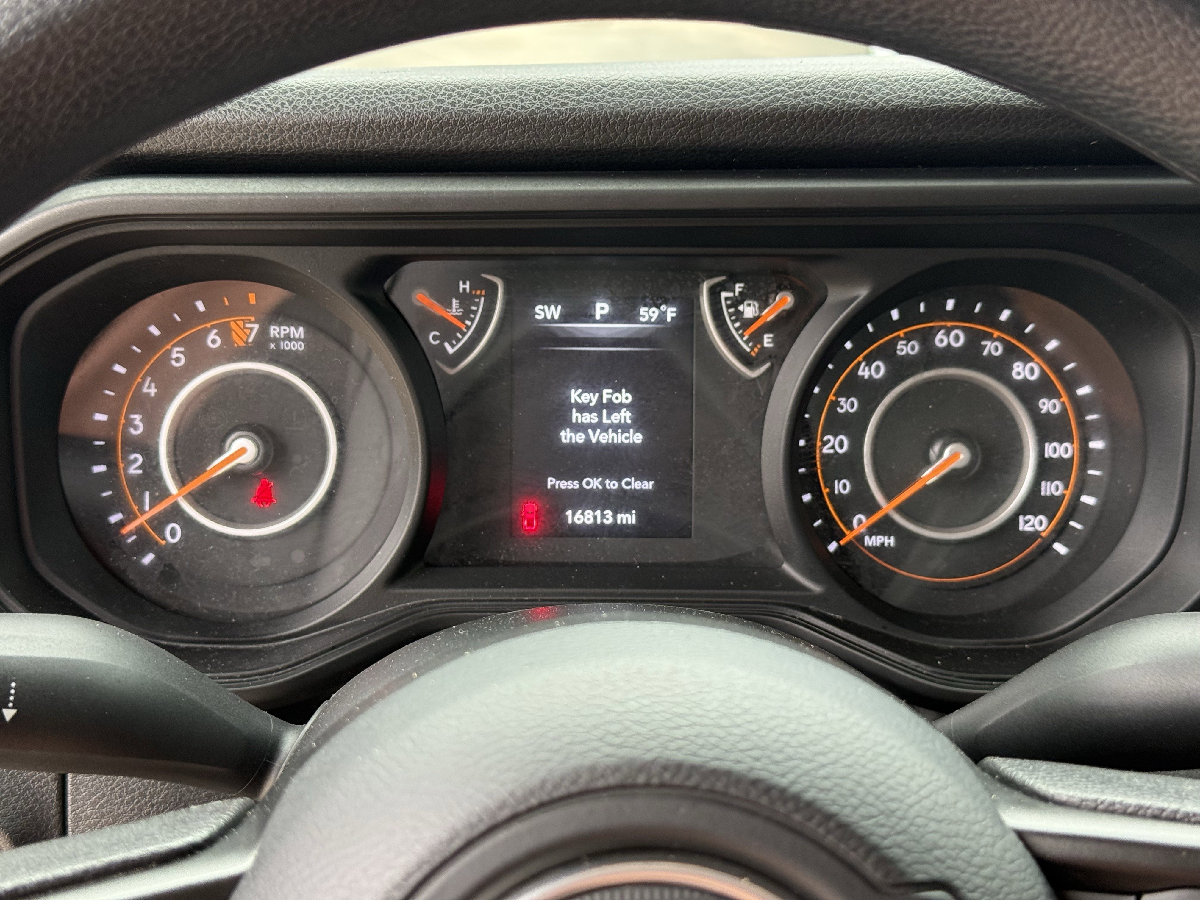 Used 2025 Jeep Gladiator Sport AWD/4WD image 19