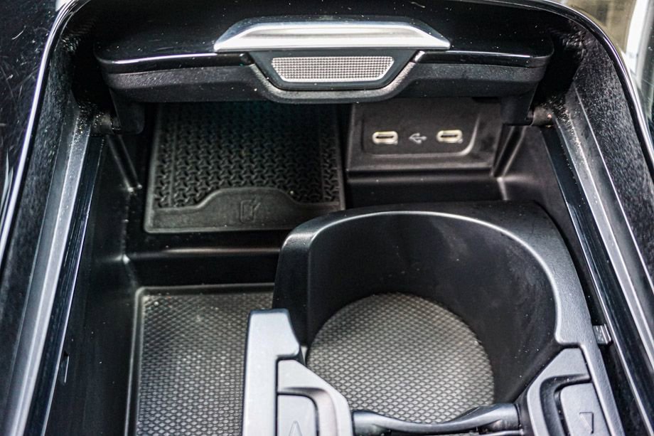 Used 2025 Mercedes-Benz C 300 Sedan image 37