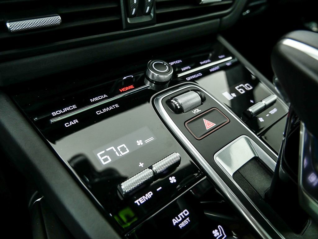 Certified 2021 Porsche Cayenne Turbo image 18