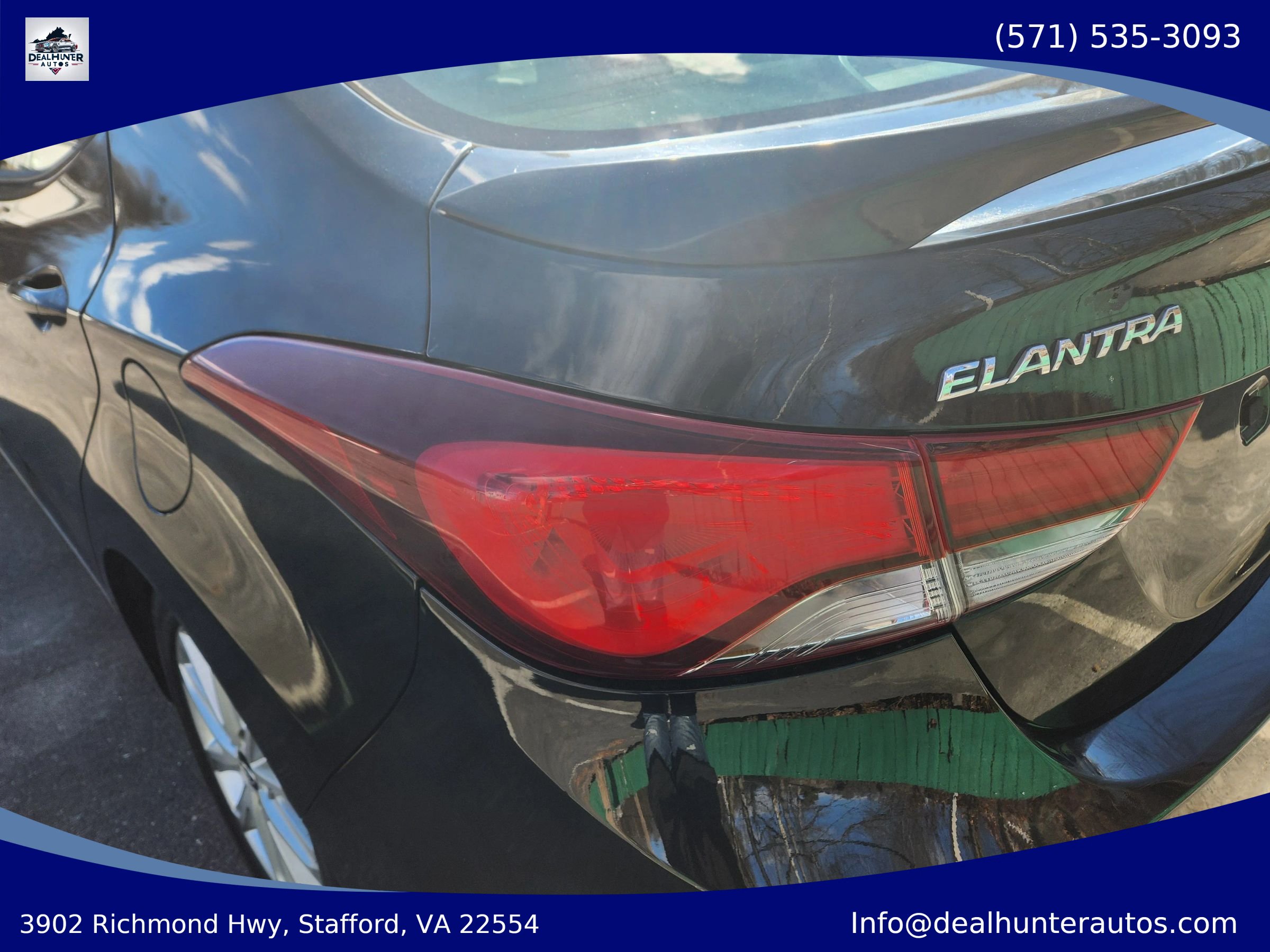 Used 2015 Hyundai Elantra SE w/ Option Group 02 FWD image 10
