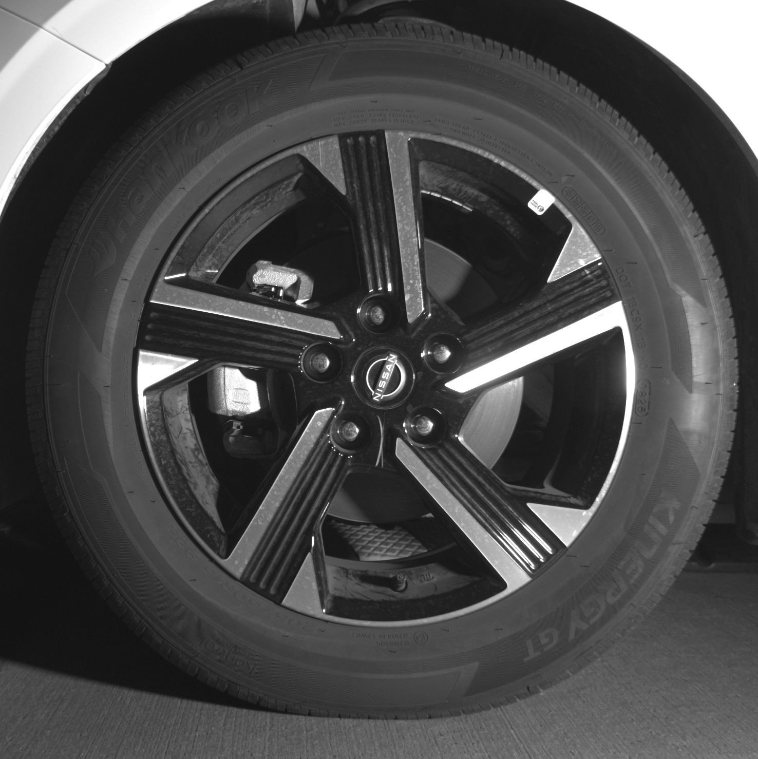 Used 2025 Nissan Sentra SV FWD image 12