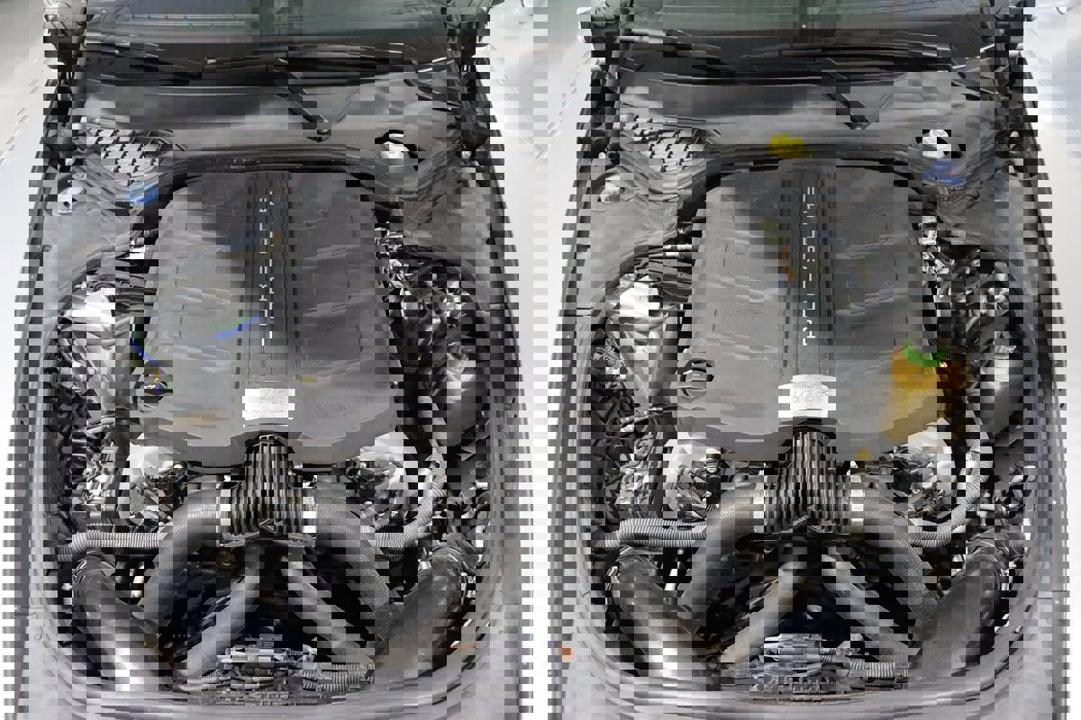 Used 2015 Porsche Panamera S image 53