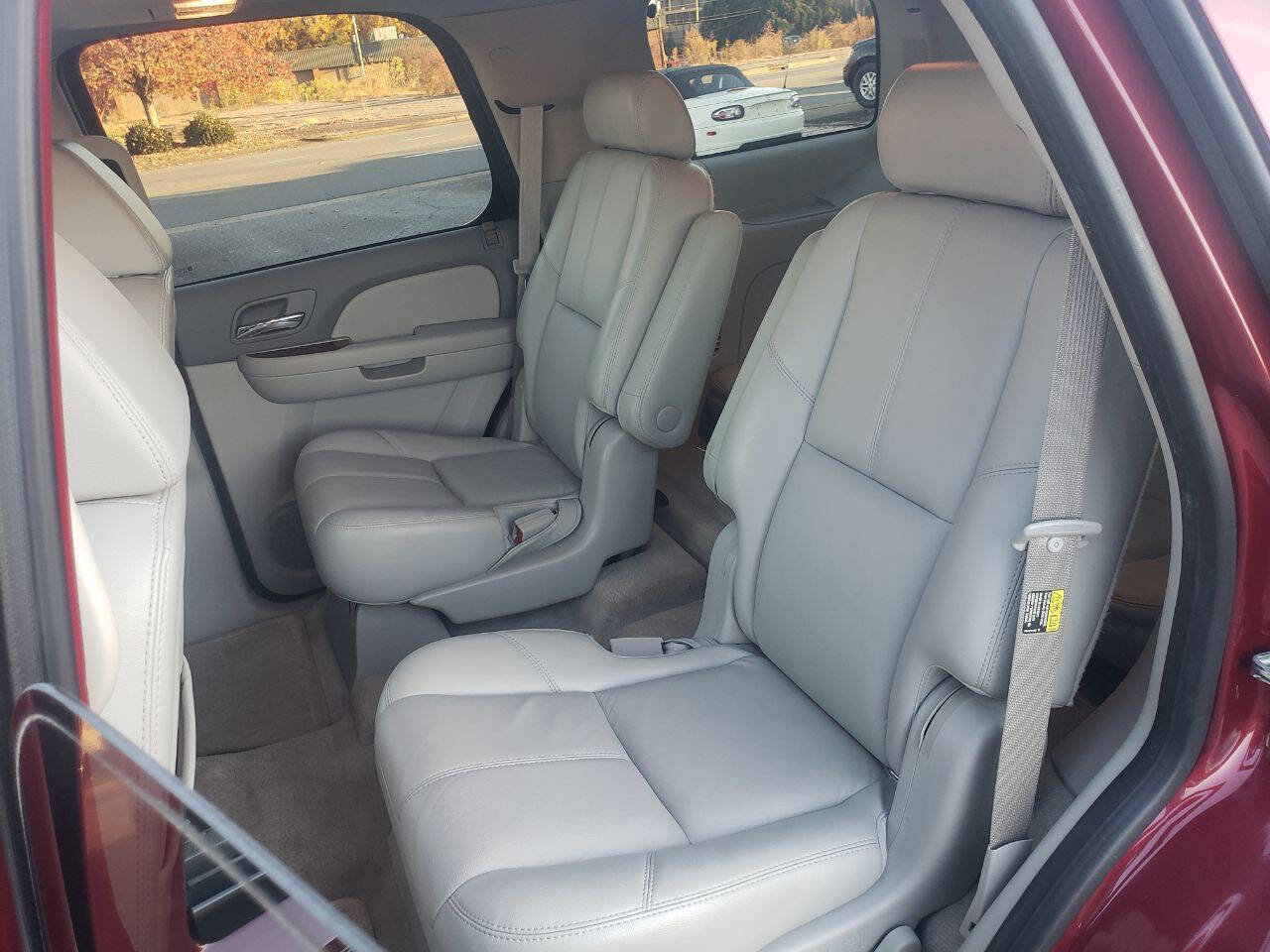 Used 2007 Chevrolet Tahoe LTZ w/ LTZ Preferred Equipment Group image 13