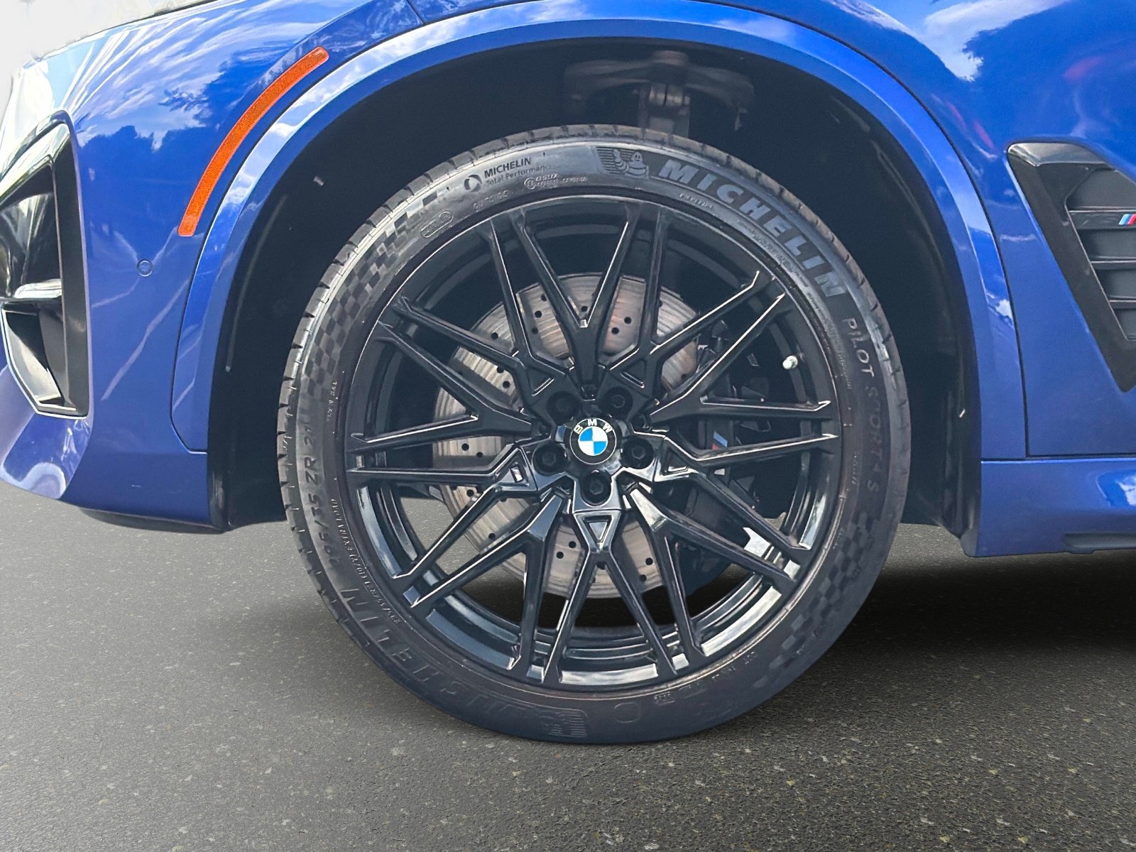 Used 2025 BMW X5 M Competition w/ Executive Package AWD/4WD image 12