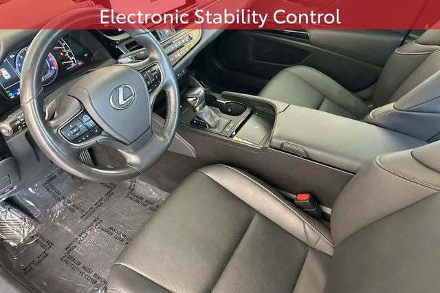 Used 2025 Lexus ES 300h w/ Premium Package FWD image 13