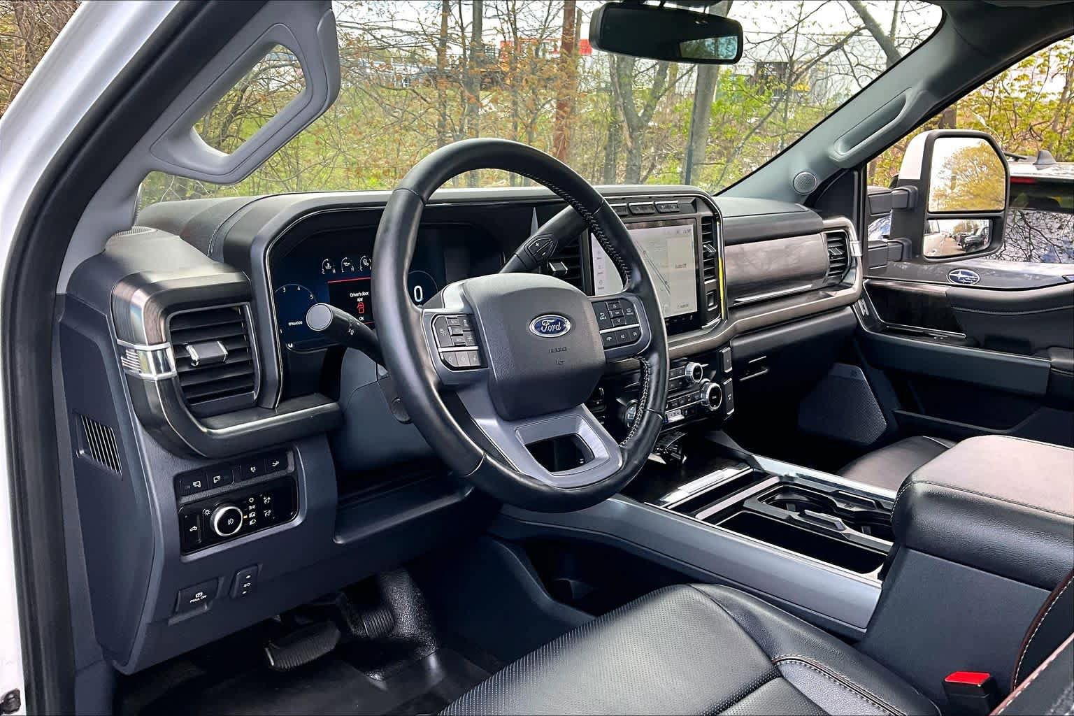 Used 2023 Ford F250 Lariat w/ Lariat Ultimate Package AWD/4WD image 17