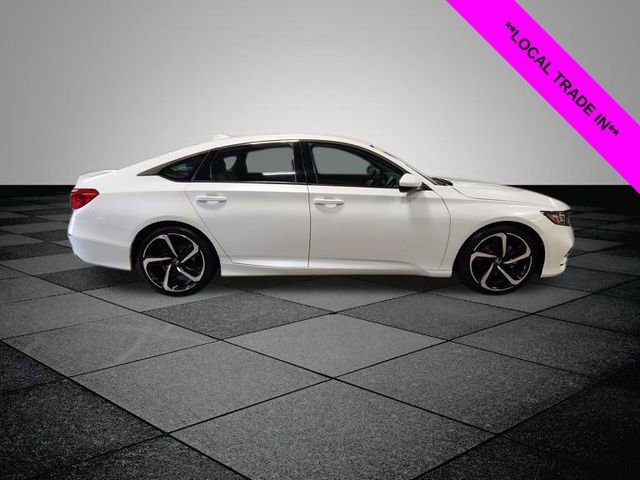 Used 2018 Honda Accord Sport image 2