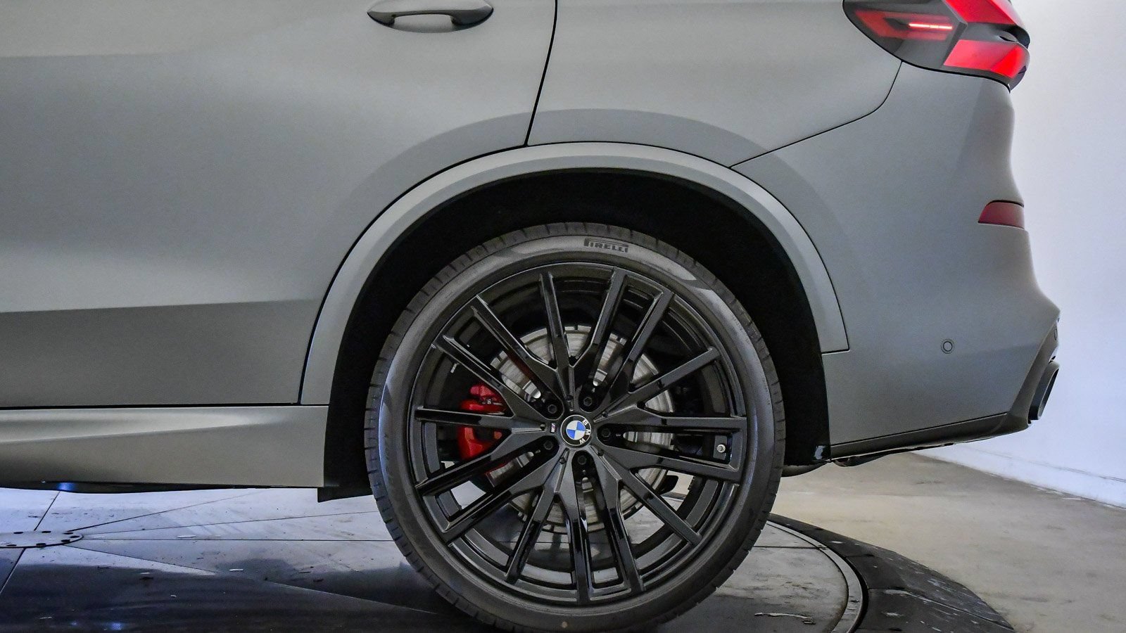 New 2026 BMW X5 M60i AWD/4WD image 14