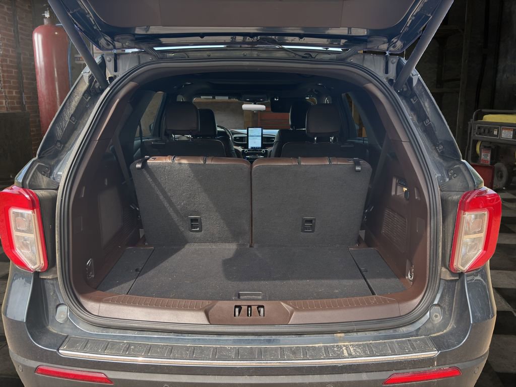 Used 2023 Ford Explorer King Ranch w/ Technology Package AWD/4WD image 10