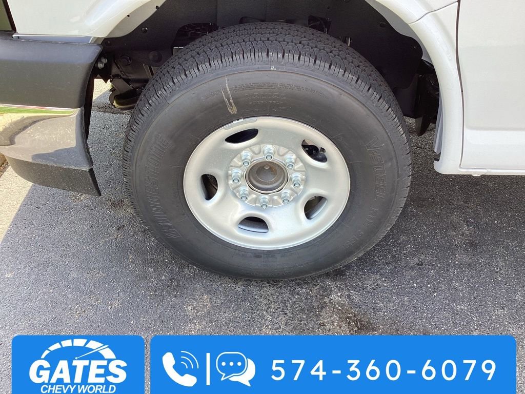 New 2025 Chevrolet Express 3500 Work Van w/ Power Convenience Package image 13