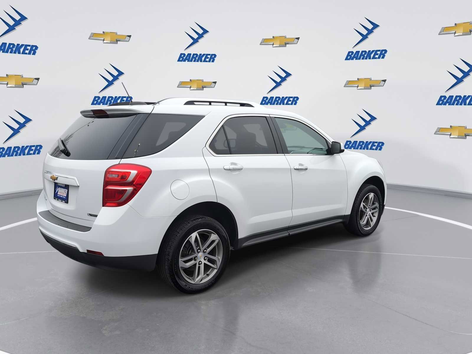 Used 2017 Chevrolet Equinox Premier image 8