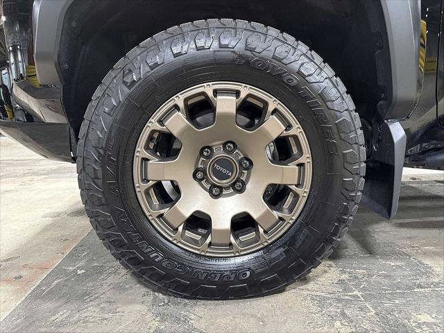 Certified 2025 Toyota 4Runner Trailhunter AWD/4WD image 10