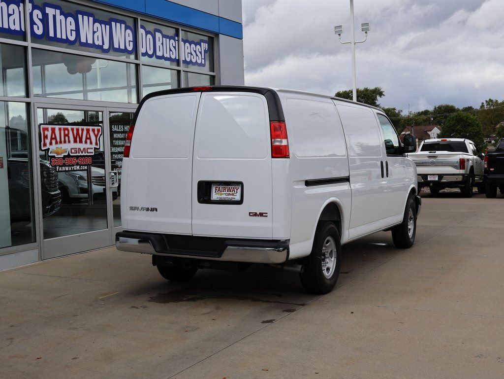 New 2025 GMC Savana 2500 w/ Enhanced Convenience Package RWD image 3