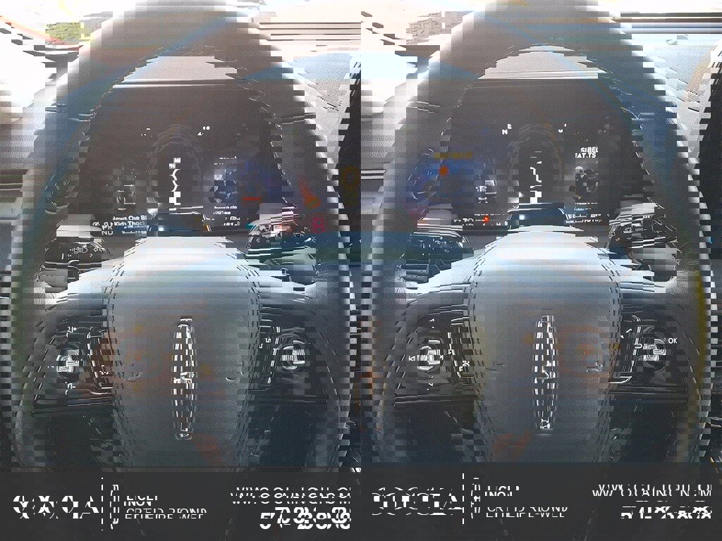 Certified 2025 Lincoln Aviator AWD image 19