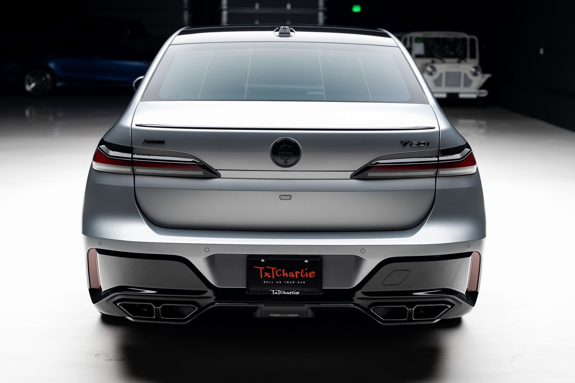 Used 2023 BMW 760i xDrive w/ Executive Package image 26