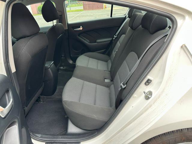 Used 2018 Kia Forte LX image 8