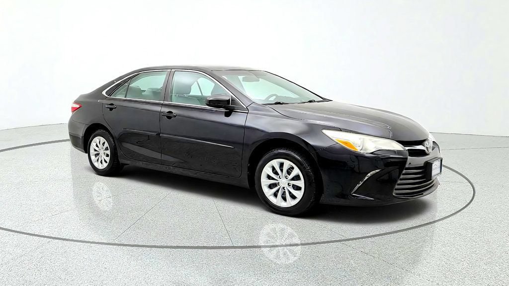 Used 2016 Toyota Camry FWD image 3