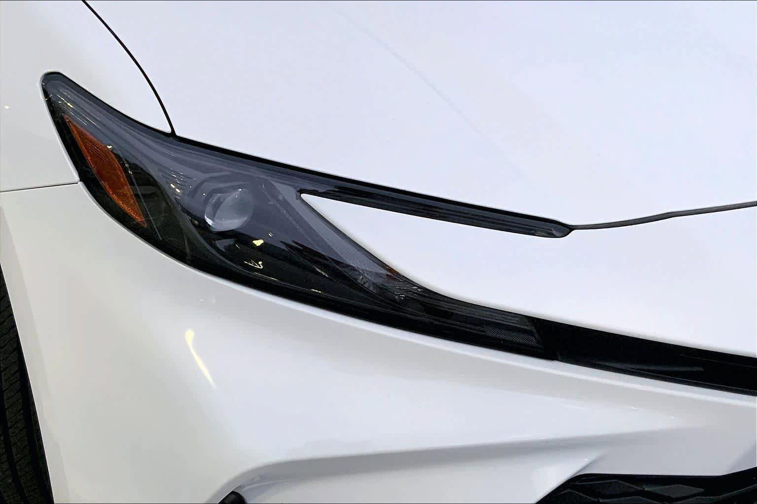 Used 2025 Toyota Camry LE w/ Convenience Package image 26