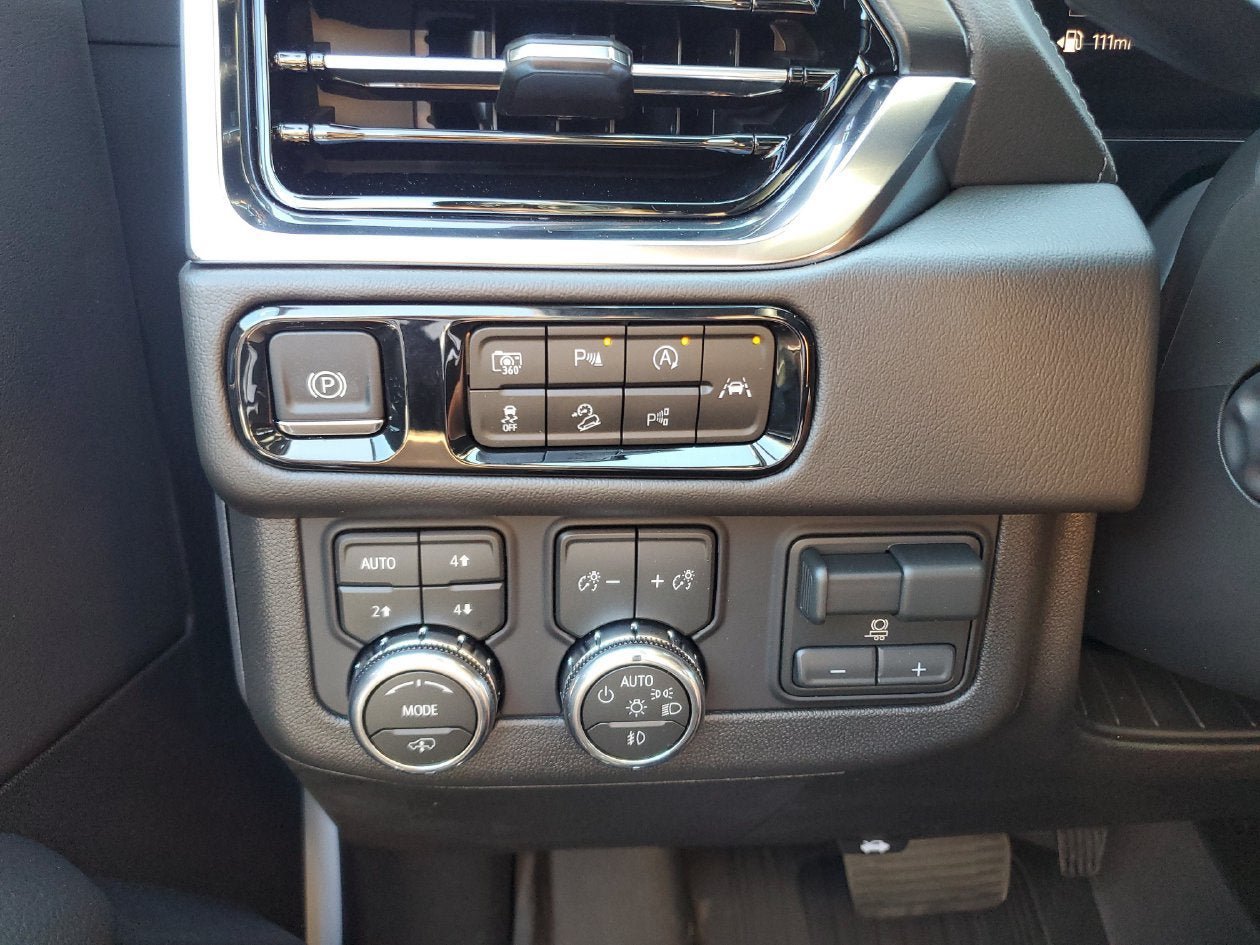 New 2026 GMC Yukon Denali w/ Denali Reserve Package AWD/4WD image 29