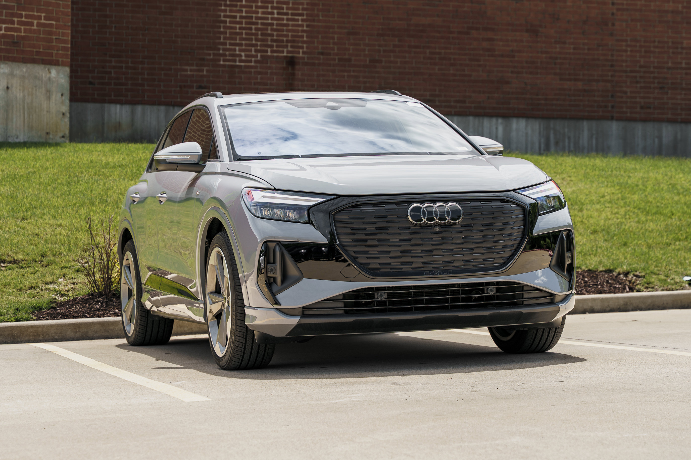 Used 2025 Audi Q4 e-tron Premium Plus w/ Premium Plus