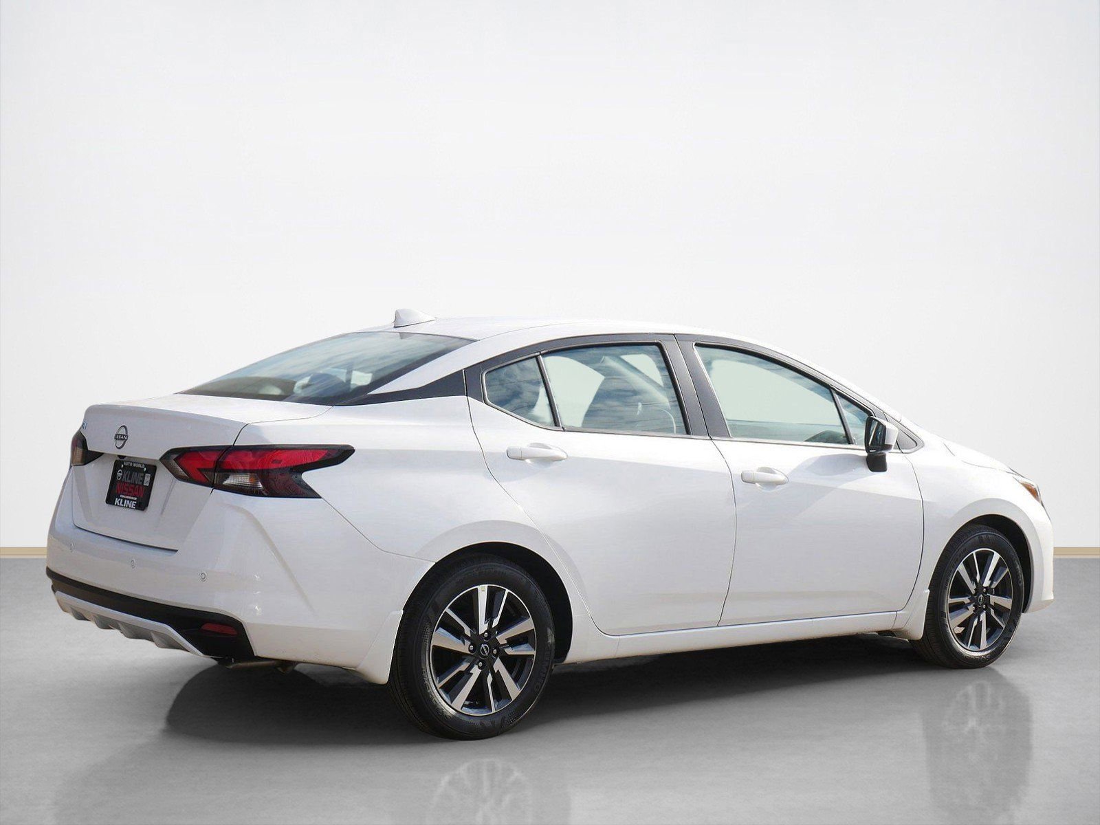 New 2025 Nissan Versa SV w/ Trunk Package image 2