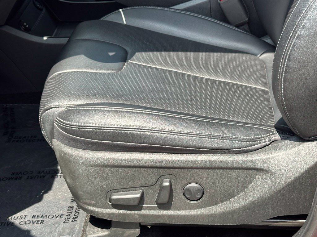 Used 2023 Hyundai Santa Fe SEL w/ Premium Package FWD image 14