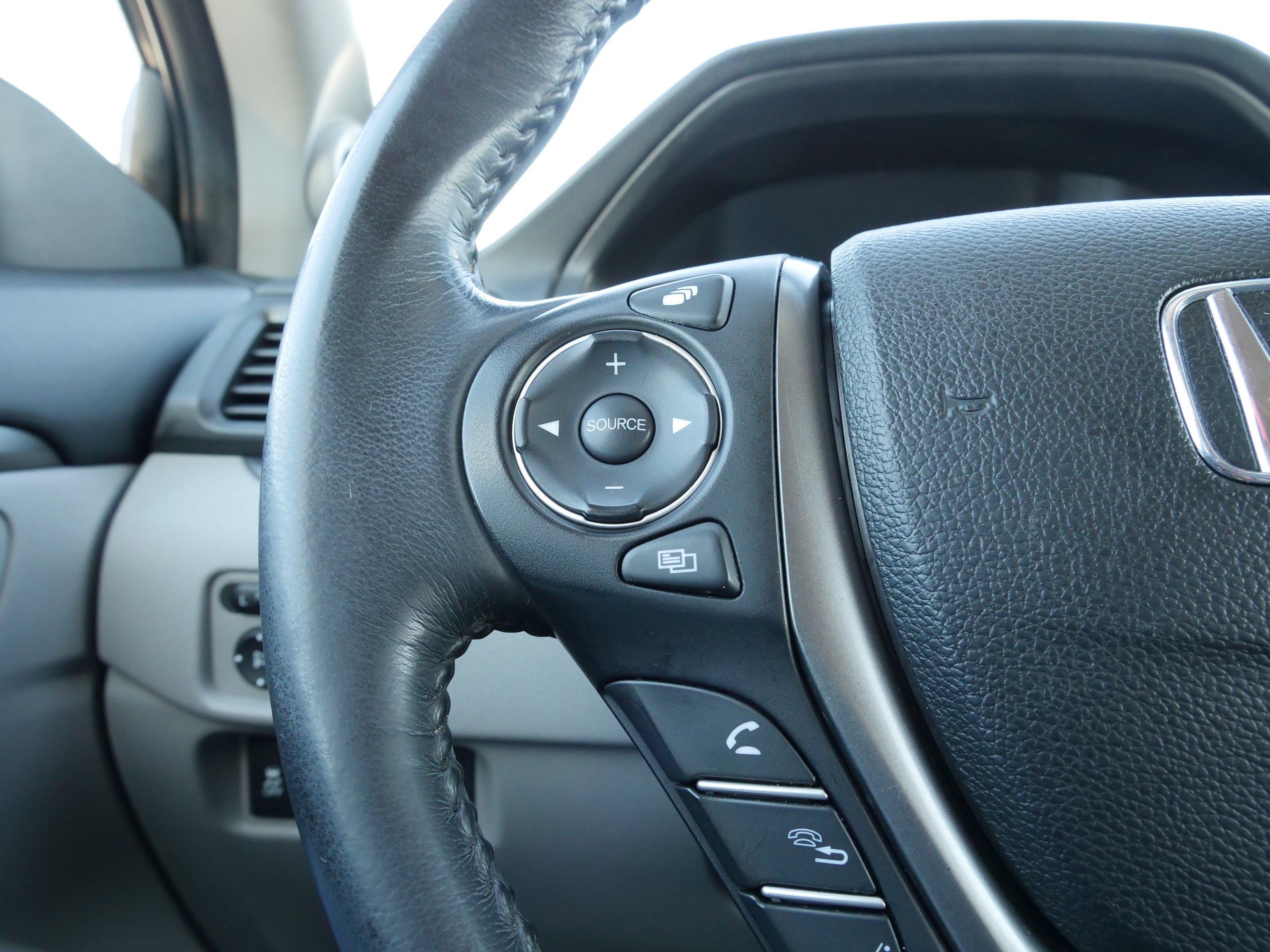 Used 2018 Honda Pilot EX-L image 23