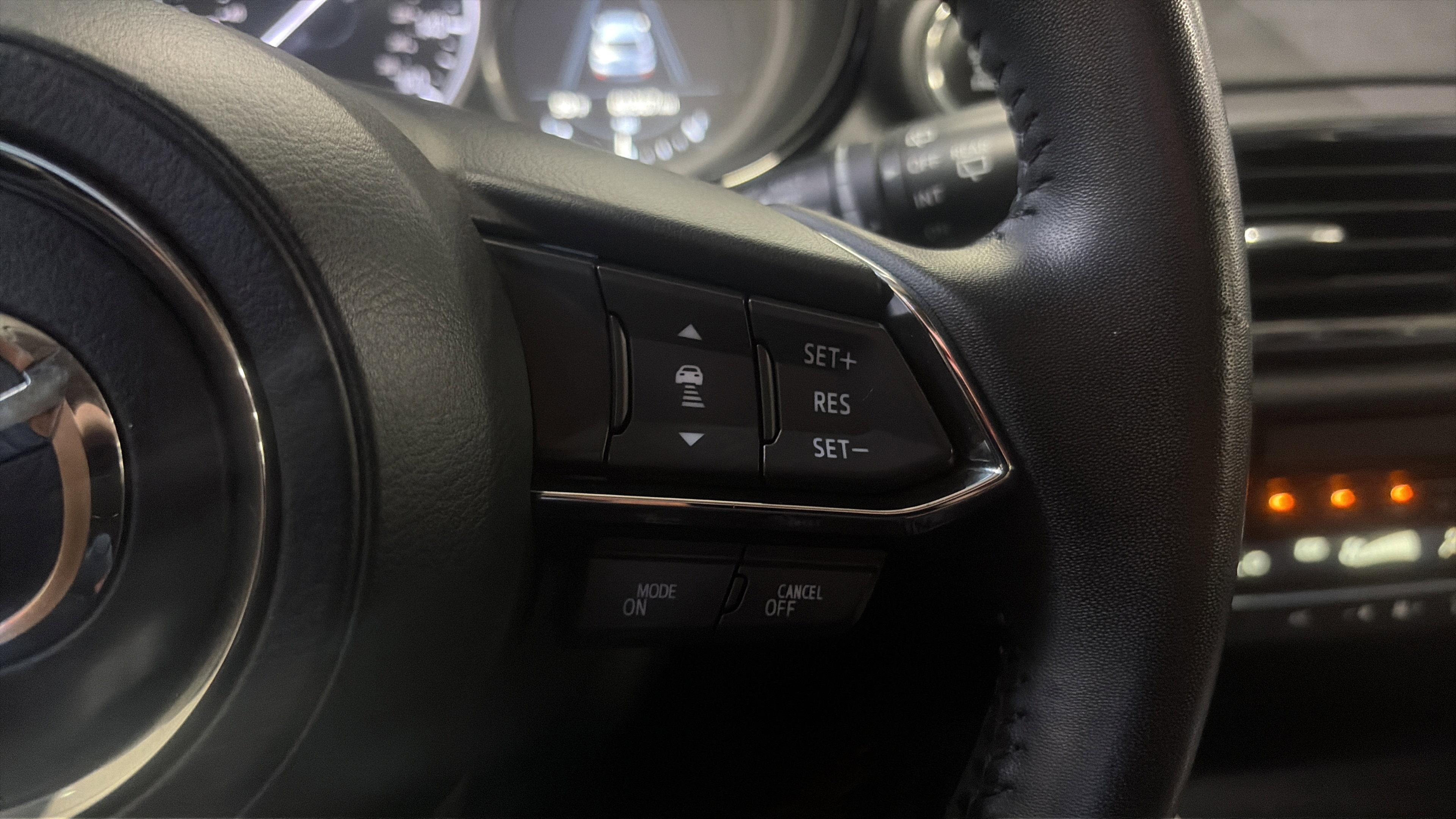 Used 2021 MAZDA CX-9 Touring w/ Touring Premium Package FWD image 13