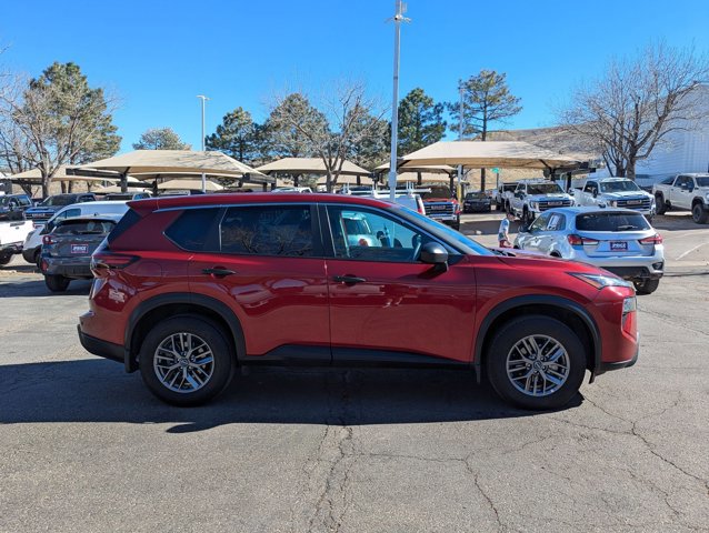 Used 2025 Nissan Rogue S image 4