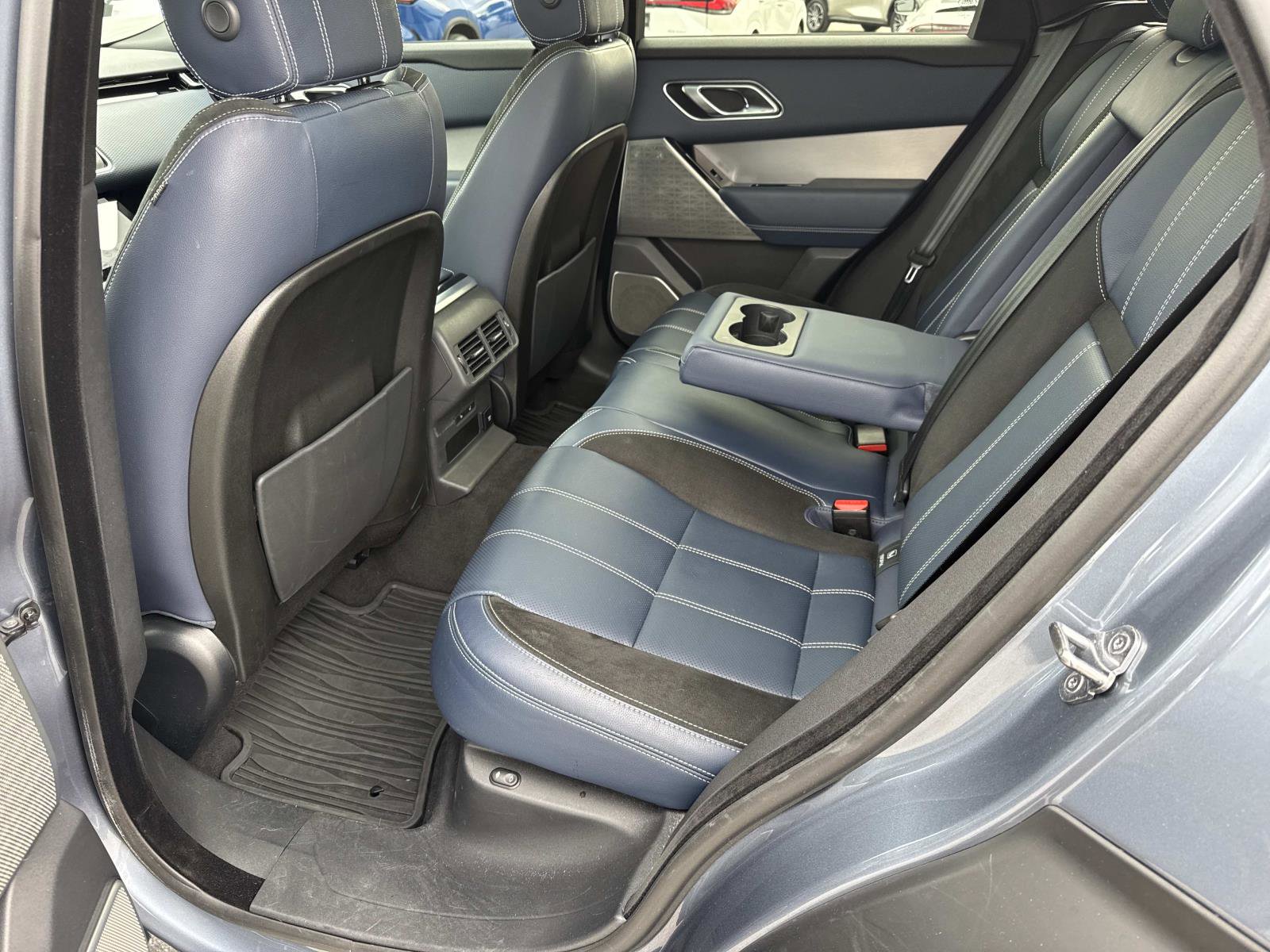 Used 2020 Land Rover Range Rover Velar R-Dynamic S image 15