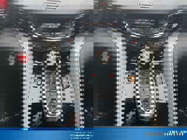 Used 2025 Acura TLX w/ Technology Package image 35