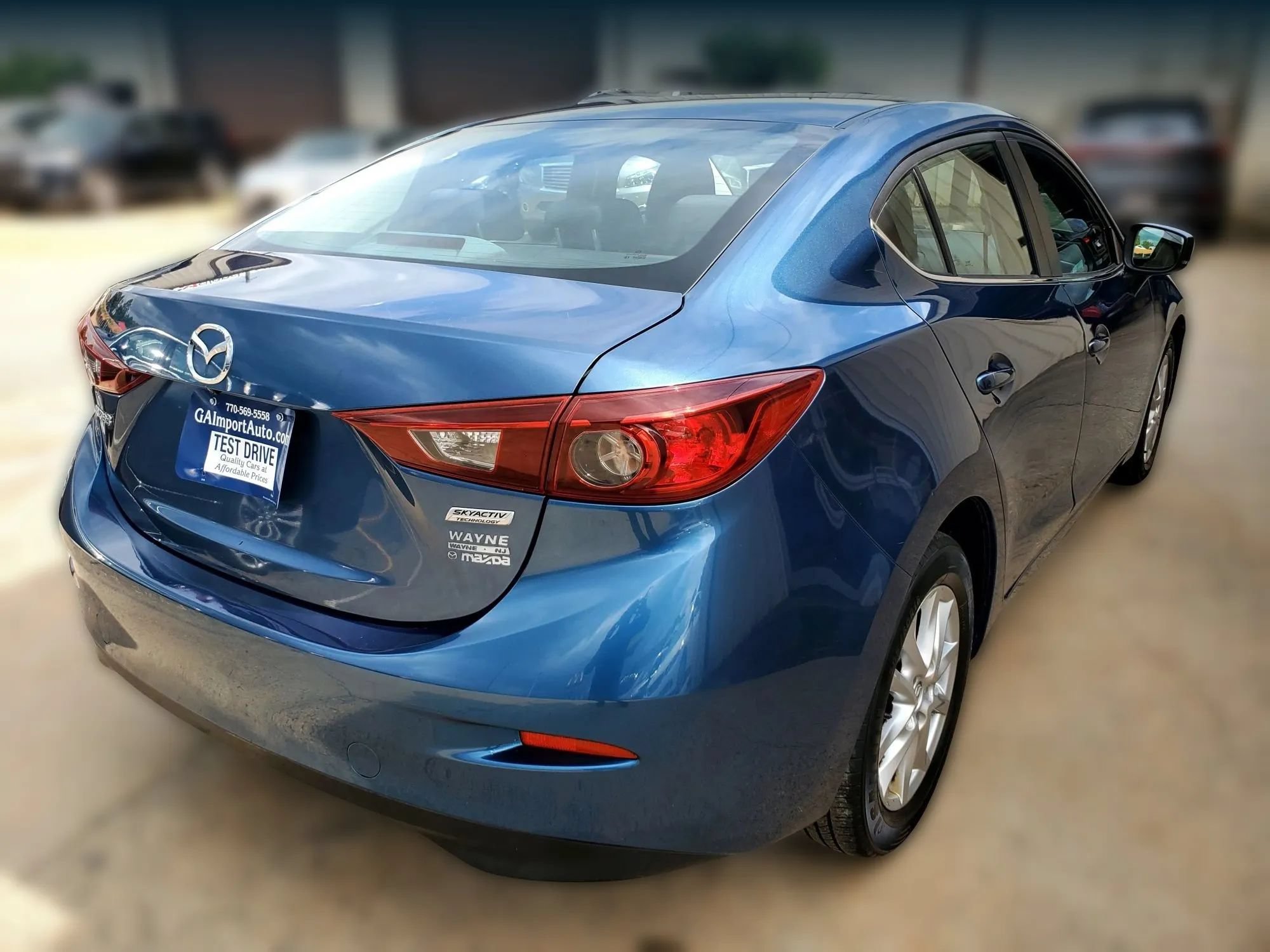 Used 2017 MAZDA MAZDA3 Sport w/ Preferred Equipment Package FWD image 17