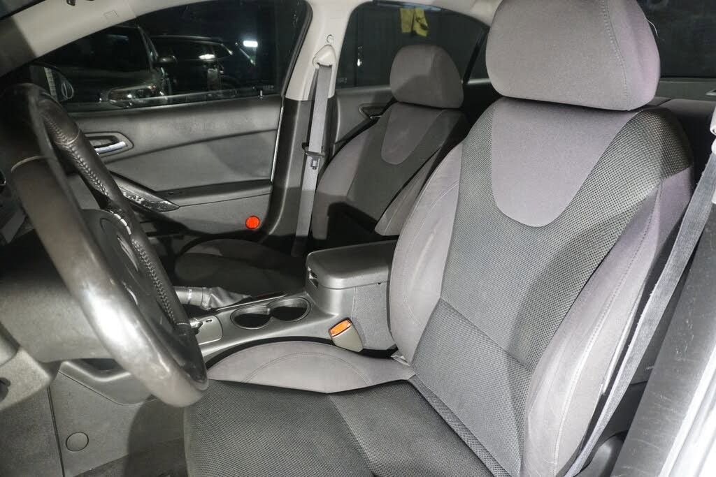 Used 2008 Pontiac G6 GT w/ Sun And Sound Package FWD image 10