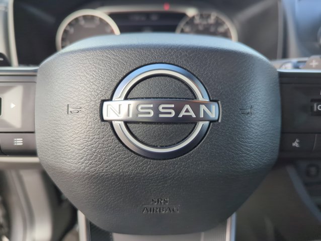 Used 2025 Nissan Rogue SV w/ SV Premium Package image 24