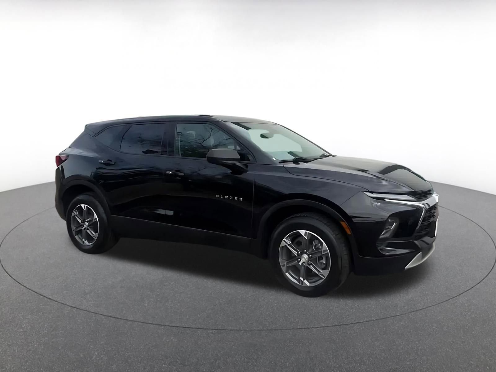 Used 2025 Chevrolet Blazer LT video 2