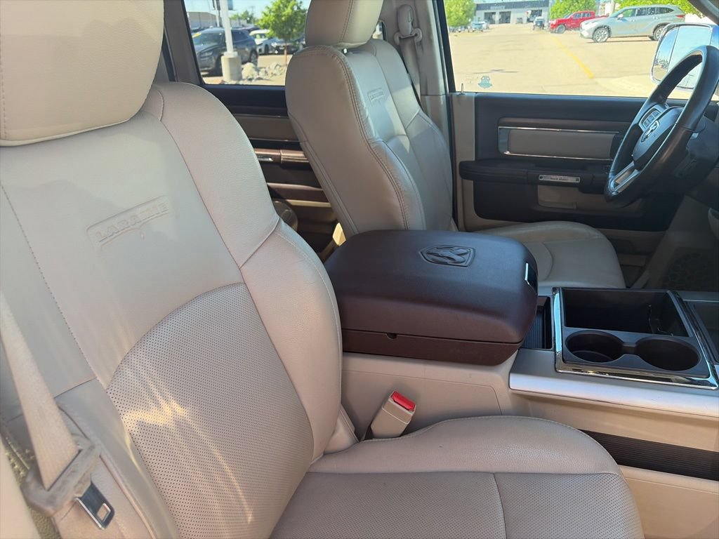 Used 2015 RAM 1500 Laramie w/ Convenience Group AWD/4WD image 13