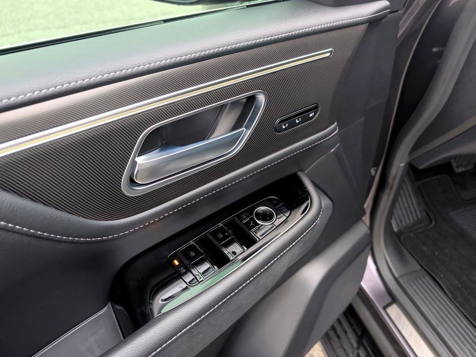 New 2026 INFINITI QX80 Luxe w/ Cargo Package image 10