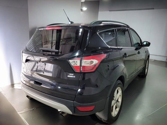 Used 2018 Ford Escape SE image 20