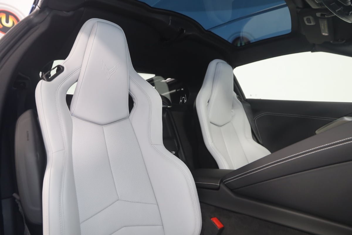 Used 2025 Chevrolet Corvette E-Ray AWD/4WD image 16