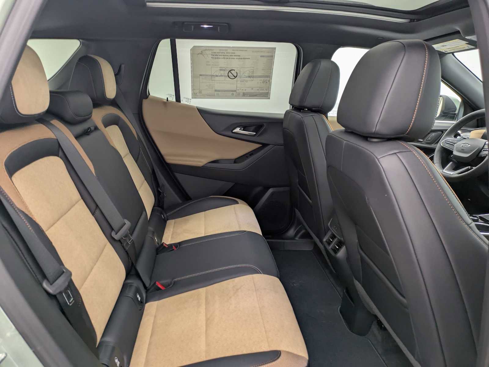 New 2026 Chevrolet Equinox ACTIV w/ Safety and Technology Package AWD/4WD image 23