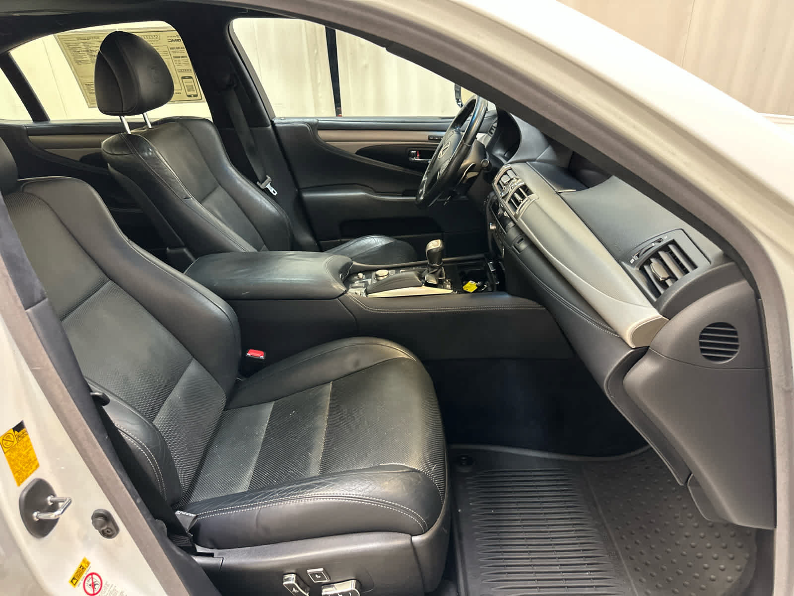 Used 2013 Lexus LS 460 AWD w/ F-Sport Pkg image 14