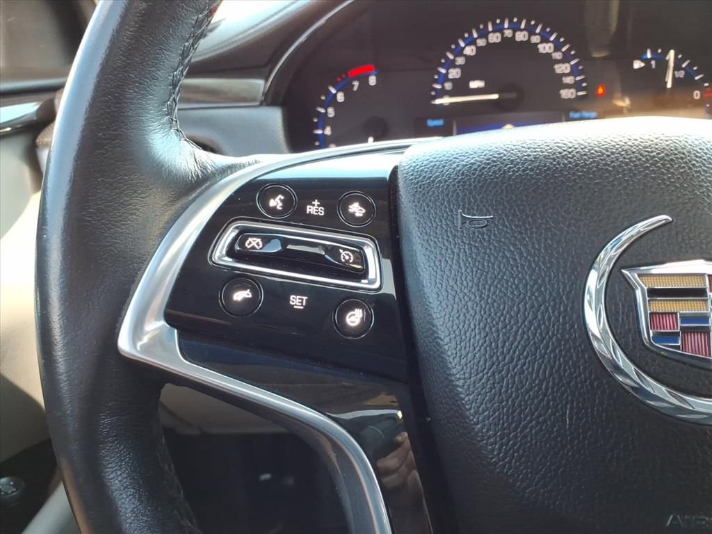 Used 2013 Cadillac XTS Luxury w/ Driver Awareness Package image 28