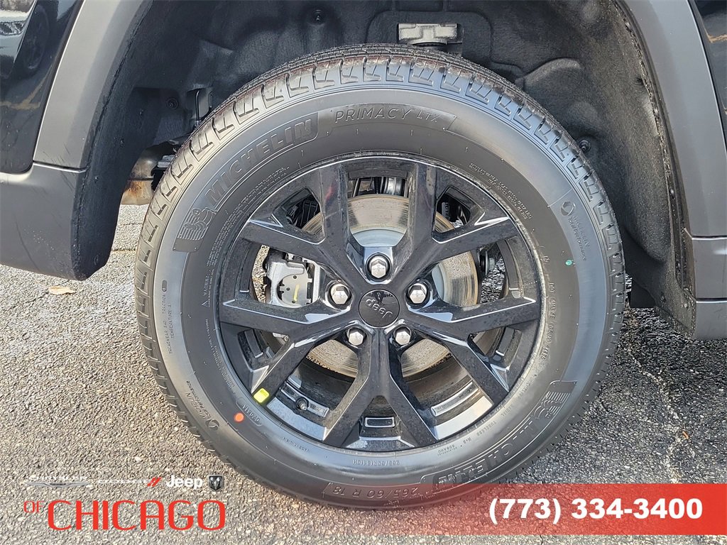 New 2026 Jeep Grand Cherokee Laredo image 5