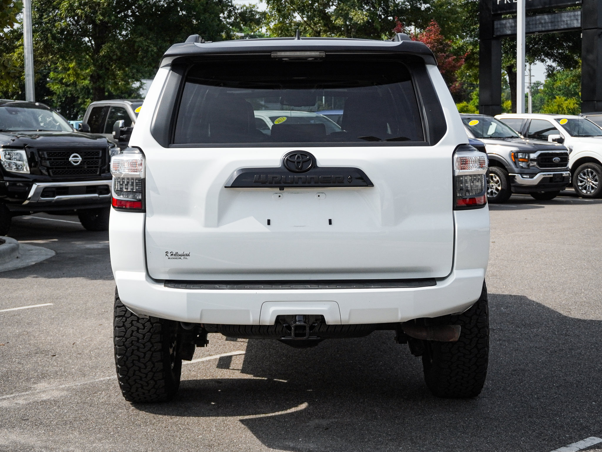 Used 2021 Toyota 4Runner Venture w/ Moonroof Package AWD/4WD image 9