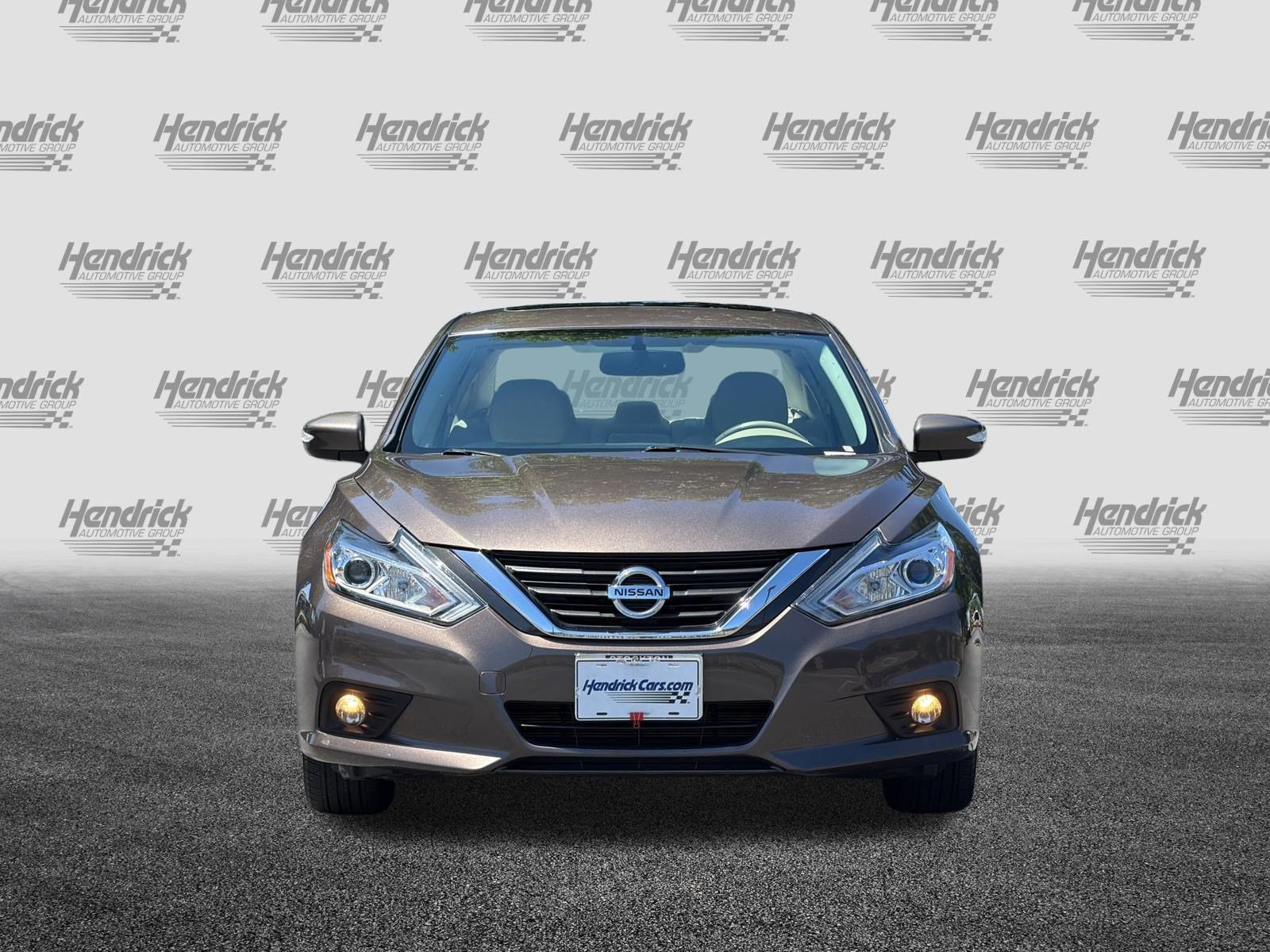 Used 2016 Nissan Altima 2.5 SV w/ Convenience Package FWD image 10