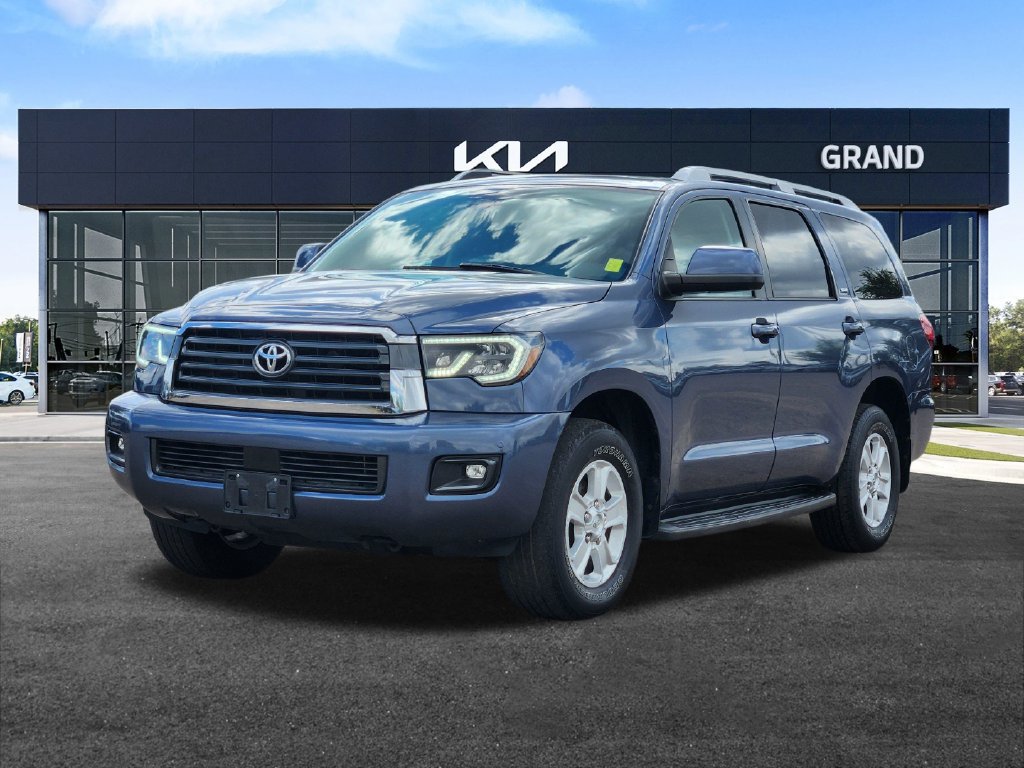 Used 2018 Toyota Sequoia SR5 AWD/4WD image 4
